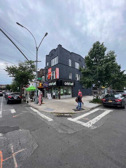 1623-1625 Avenue U, Brooklyn, NY à louer - Photo de l’immeuble – Image 2 sur 5