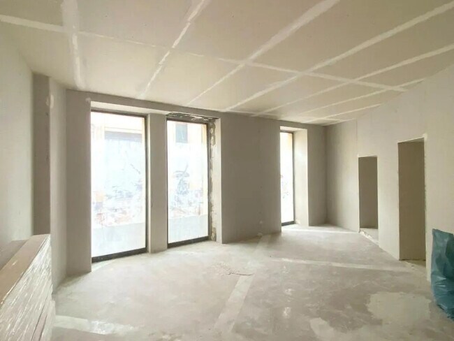 Plus de détails pour Local commercial à vendre