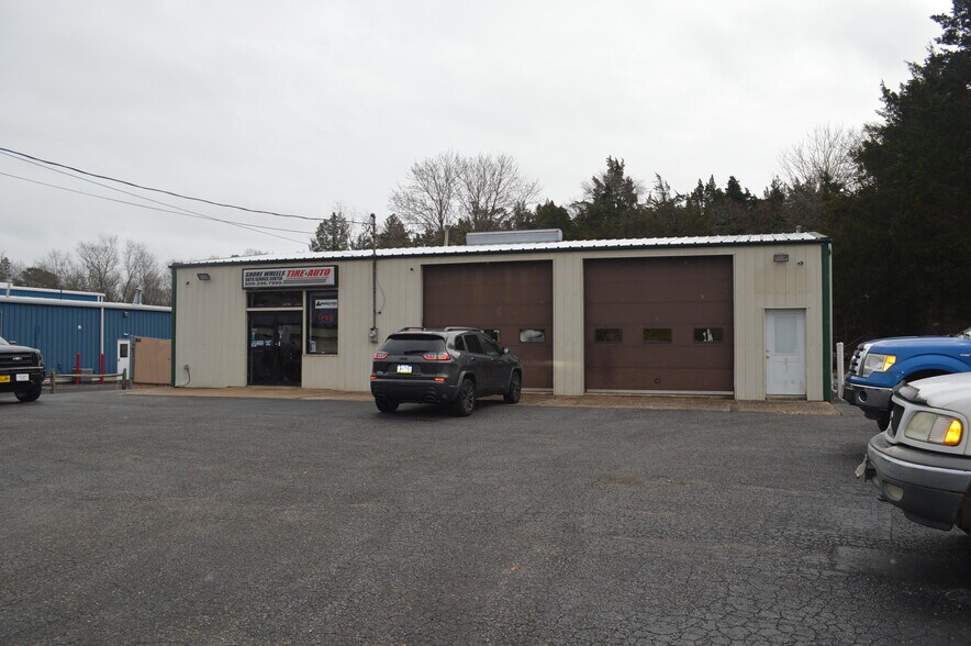 328 E Main St, Tuckerton, NJ à vendre - Photo principale – Image 1 sur 9