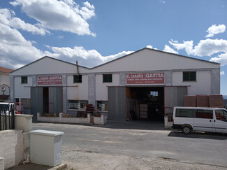 Plus de détails pour Calle Piedrahita, 6-8, El Barco de Ávila - Industriel/Logistique à louer