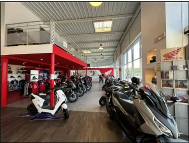 Plus de détails pour 95 Rue De La Violette, Orange - Local commercial à louer