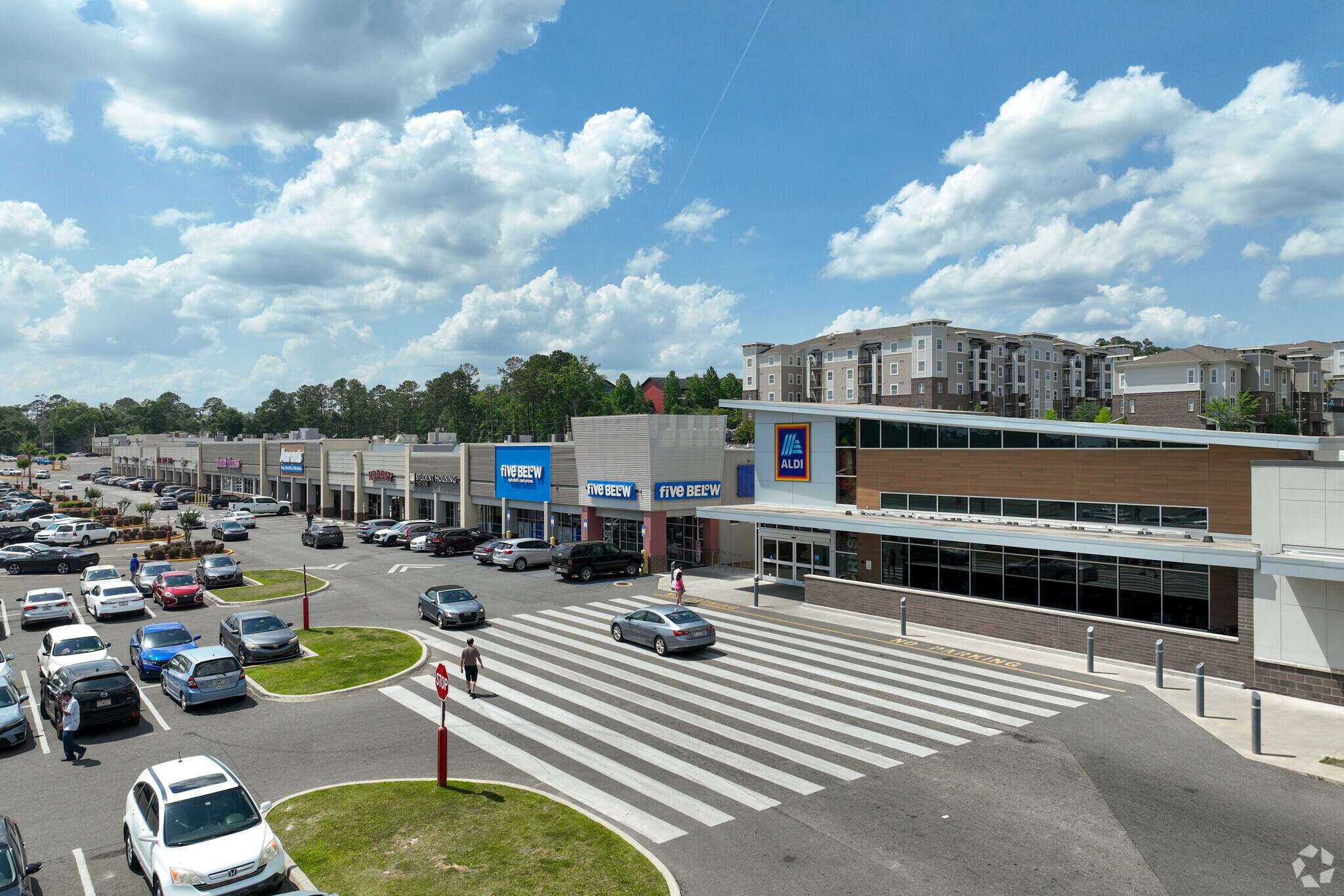 2020 W Pensacola St, Tallahassee, FL à louer Photo de l’immeuble– Image 1 sur 16