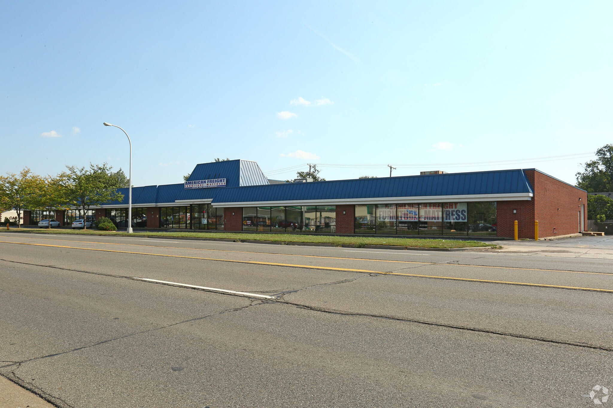 630 N Telegraph Rd, Monroe, MI à louer Photo principale– Image 1 sur 15