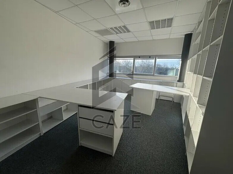Bureau dans Floirac à louer - Photo intérieure – Image 2 sur 4