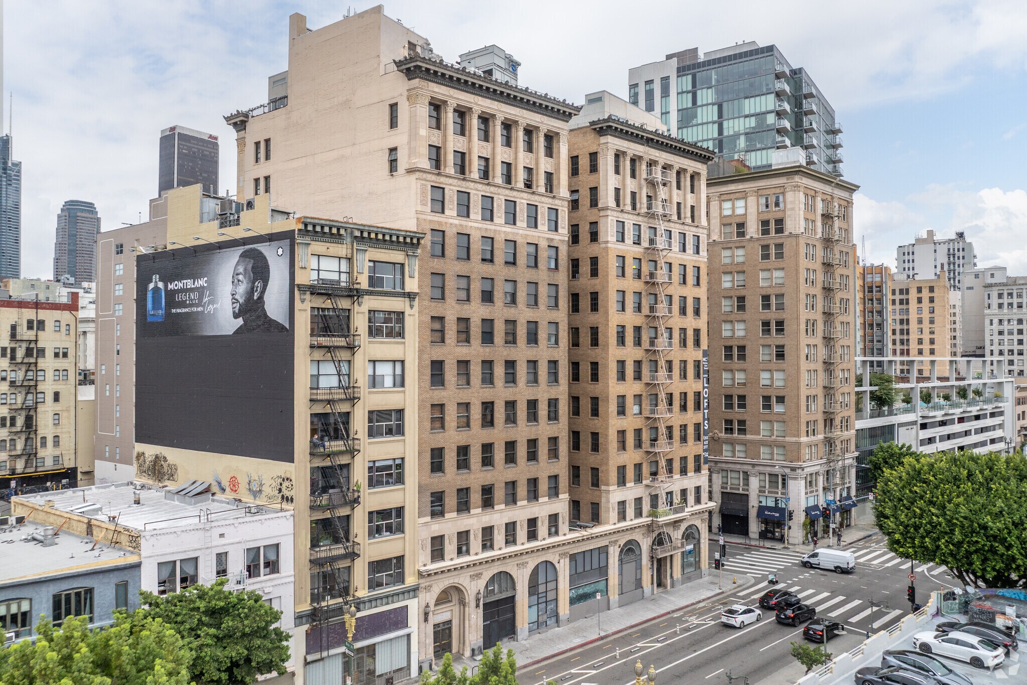 810 S Spring St, Los Angeles, CA à louer Photo de l’immeuble– Image 1 sur 5