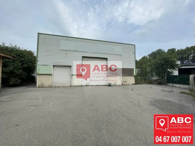 Plus de détails pour Local d’activités à vendre