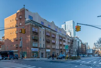Plus de détails pour 42-52 Broadway, Brooklyn, NY - Bureau à louer