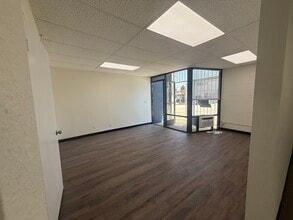 1320 W El Segundo Blvd, Gardena, CA à louer Photo intérieure– Image 2 sur 8