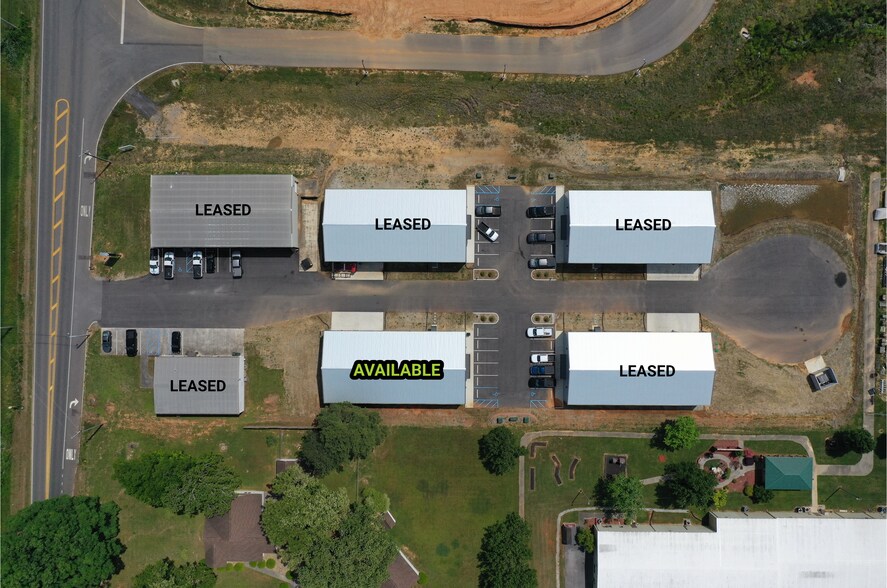 14918 Mary Alice Way, Athens, AL à louer - Photo de l’immeuble – Image 2 sur 2