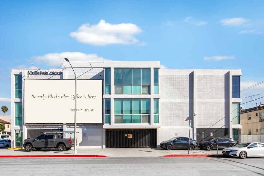 8322 Beverly Blvd, Los Angeles, CA à louer - Photo de l’immeuble – Image 2 sur 4