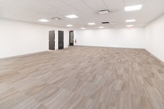 1051 Perimeter Dr, Schaumburg, IL à louer Photo intérieure– Image 2 sur 6