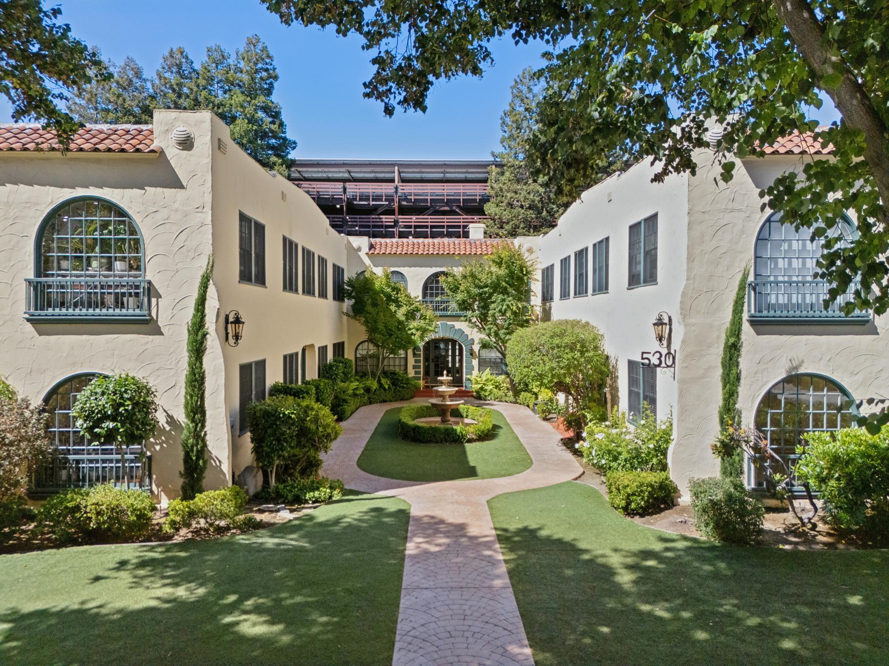 530 Webster St, Palo Alto, CA à vendre Photo de l’immeuble– Image 1 sur 66