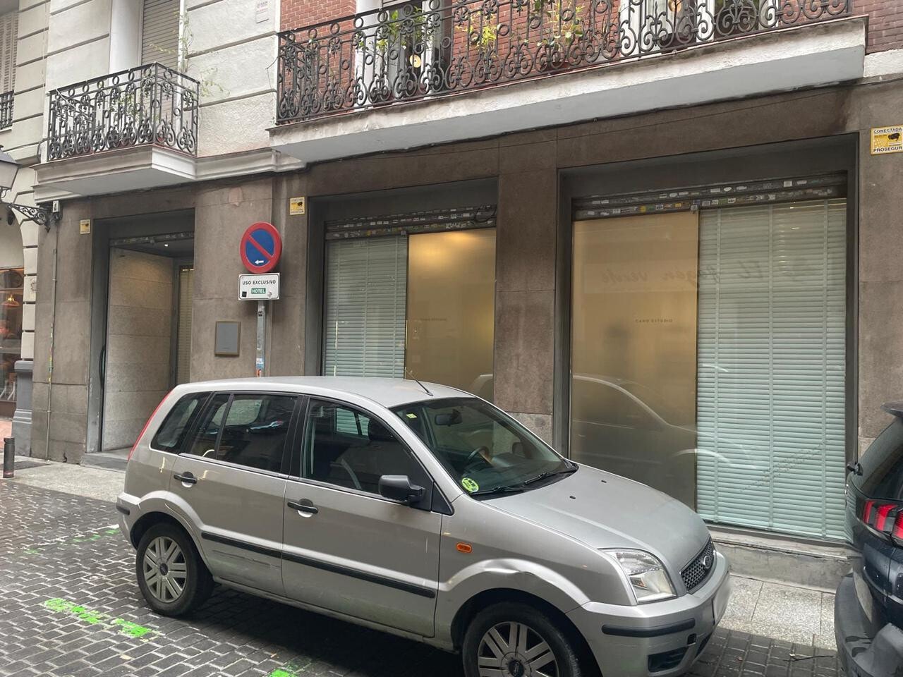 Local commercial dans Madrid, Madrid à louer Photo principale– Image 1 sur 4