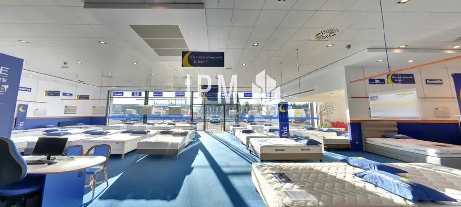 Local commercial dans Les Pennes-Mirabeau à louer Photo intérieure– Image 1 sur 6