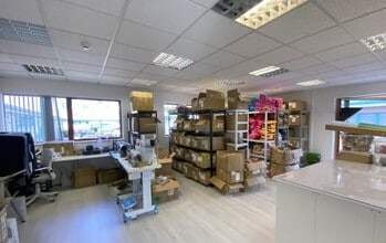 Mile Rd, Bedford à louer Photo intérieure– Image 2 sur 2