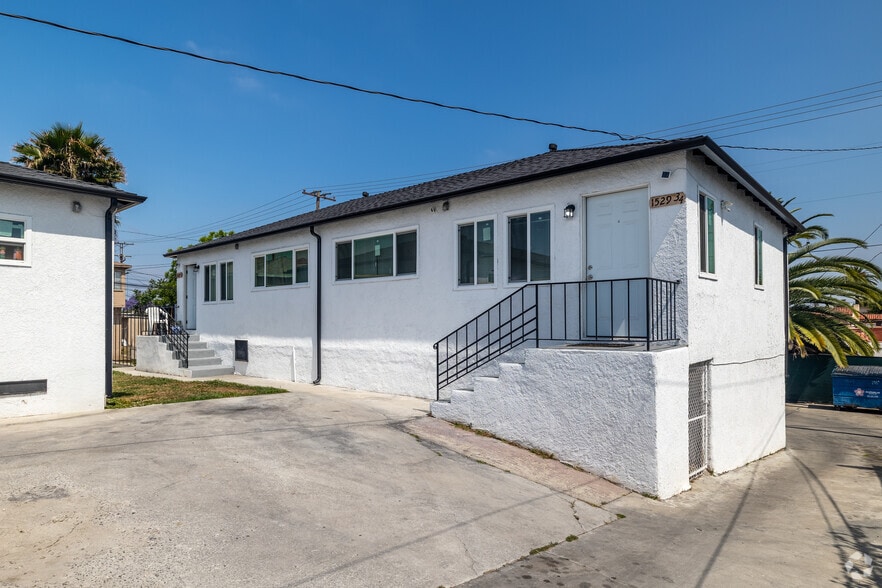 1525 W 105th St, Los Angeles, CA à vendre - Photo de l’immeuble – Image 1 sur 16