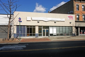 Plus de détails pour 5819 Myrtle Ave, Ridgewood, NY - Local commercial à louer