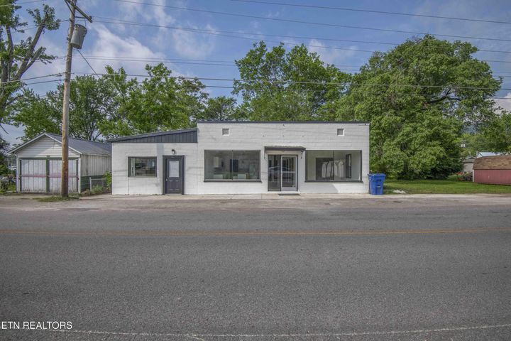 309 W Wheeler St, Rockwood, TN à vendre Photo de l’immeuble– Image 1 sur 41