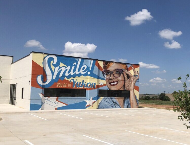 901 E Main St, Yukon, OK à louer Photo de l’immeuble– Image 1 sur 22