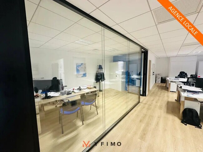 Plus de détails pour Bureau à louer