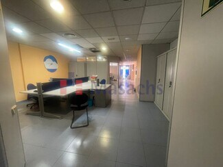 Plus de détails pour Local commercial à louer