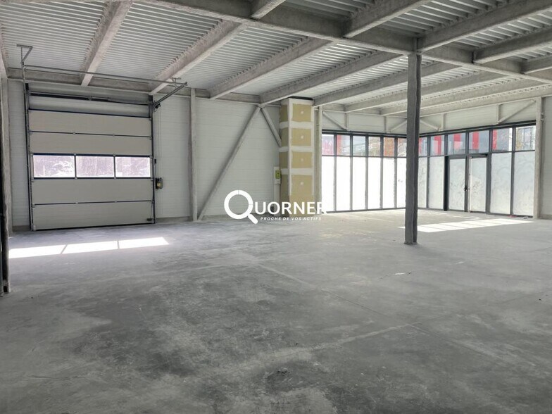 Local commercial dans Frejus à louer - Photo intérieure – Image 1 sur 3