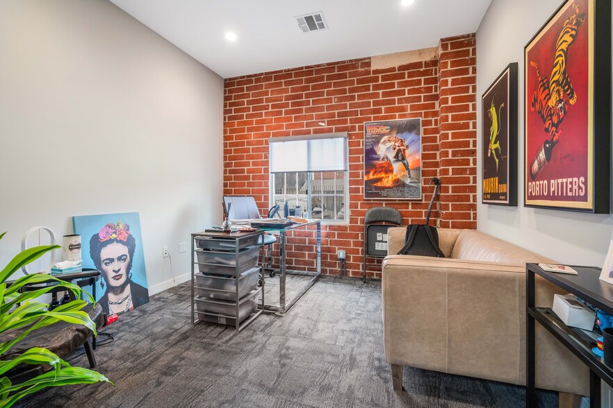 11162 La Grange Ave, West Los Angeles, CA à louer - Photo intérieure – Image 3 sur 14