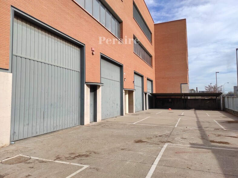 Industriel/Logistique dans Cornellà de Llobregat, Barcelona à louer - Photo de la construction – Image 2 sur 8
