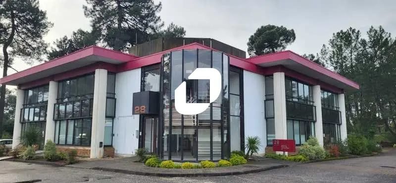 Bureau dans Mérignac à louer - Photo de l’immeuble – Image 1 sur 4