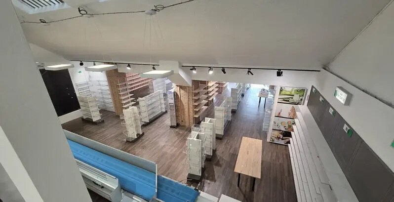 Local commercial dans Voiron à vendre - Photo intérieure – Image 2 sur 4