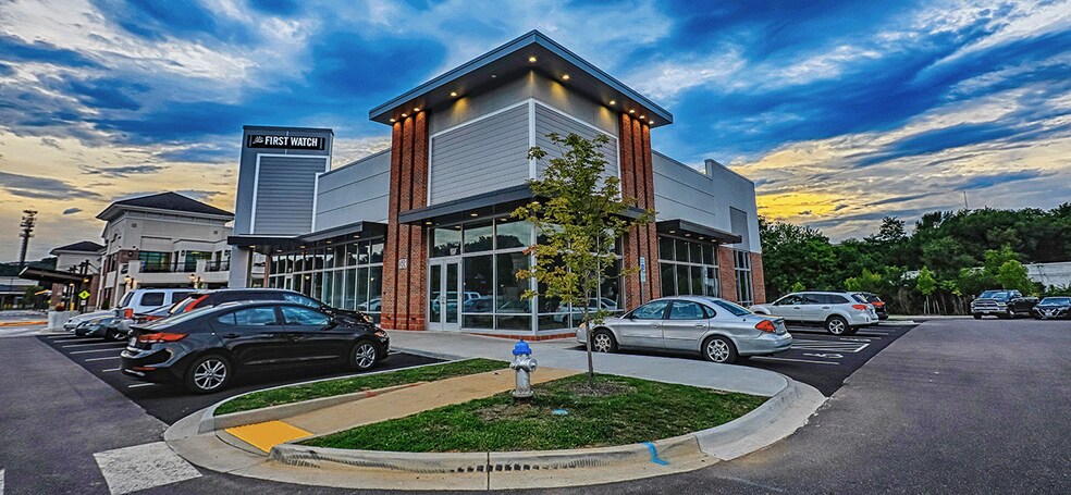 2243 Franklin Rd SW, Roanoke, VA à vendre - Photo de l’immeuble – Image 3 sur 4