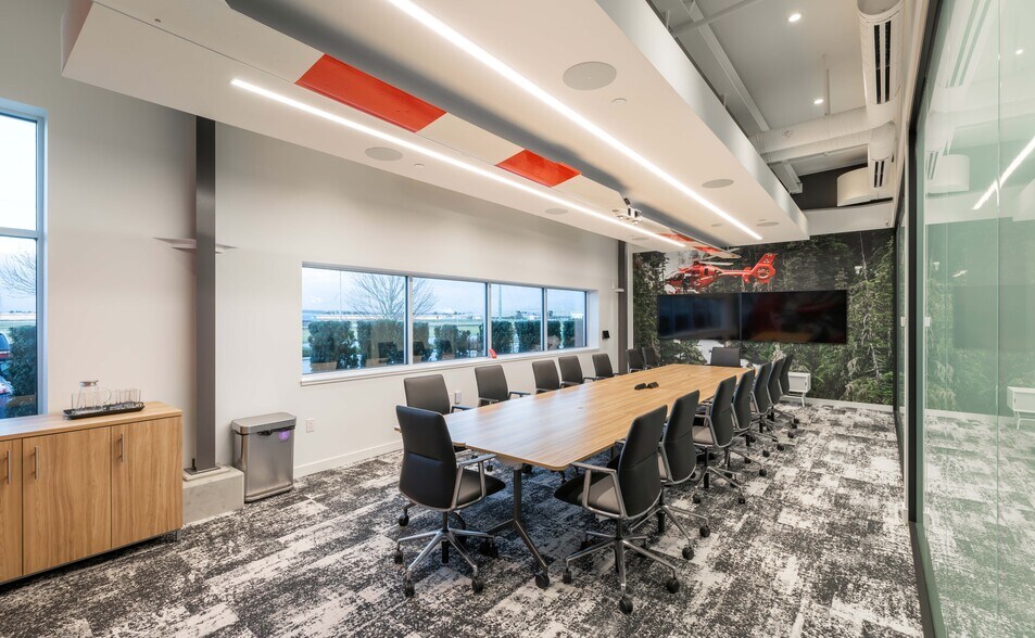 7850 Alpha Way, Delta, BC à louer - Photo de l’immeuble – Image 3 sur 7