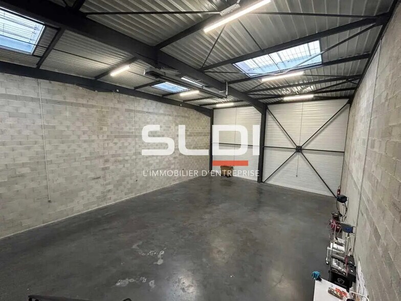 Bureau dans Villefranche-sur-Saône à louer - Photo de l’immeuble – Image 3 sur 8