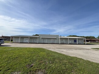 Plus de détails pour 126-140 W Cleveland Blvd, Aransas Pass, TX - Bureau à vendre