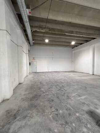 Plus de détails pour 3400 NW 78th Ave, Miami, FL - Industriel/Logistique à louer