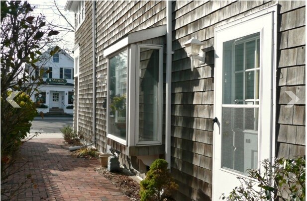 15 Bellport Ln, Bellport Village, NY à vendre - Photo principale – Image 2 sur 9