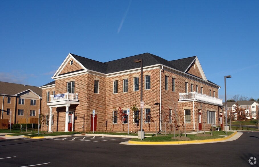 225 Oak Springs Dr, Warrenton, VA à vendre - Photo principale – Image 1 sur 4