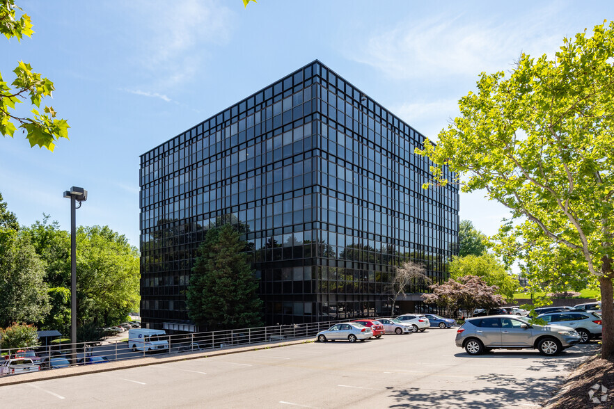 1101 Kermit Dr, Nashville, TN à louer - Photo de l’immeuble – Image 3 sur 6
