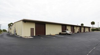 Plus de détails pour 1056 NE Pine Island Rd, Cape Coral, FL - Industriel/Logistique à louer