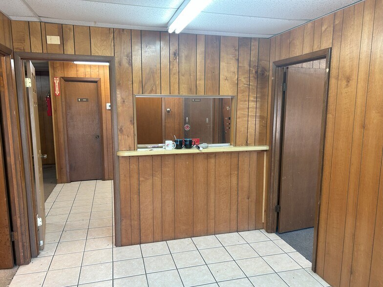9225 Leopard St, Corpus Christi, TX à vendre - Photo de l’immeuble – Image 2 sur 7