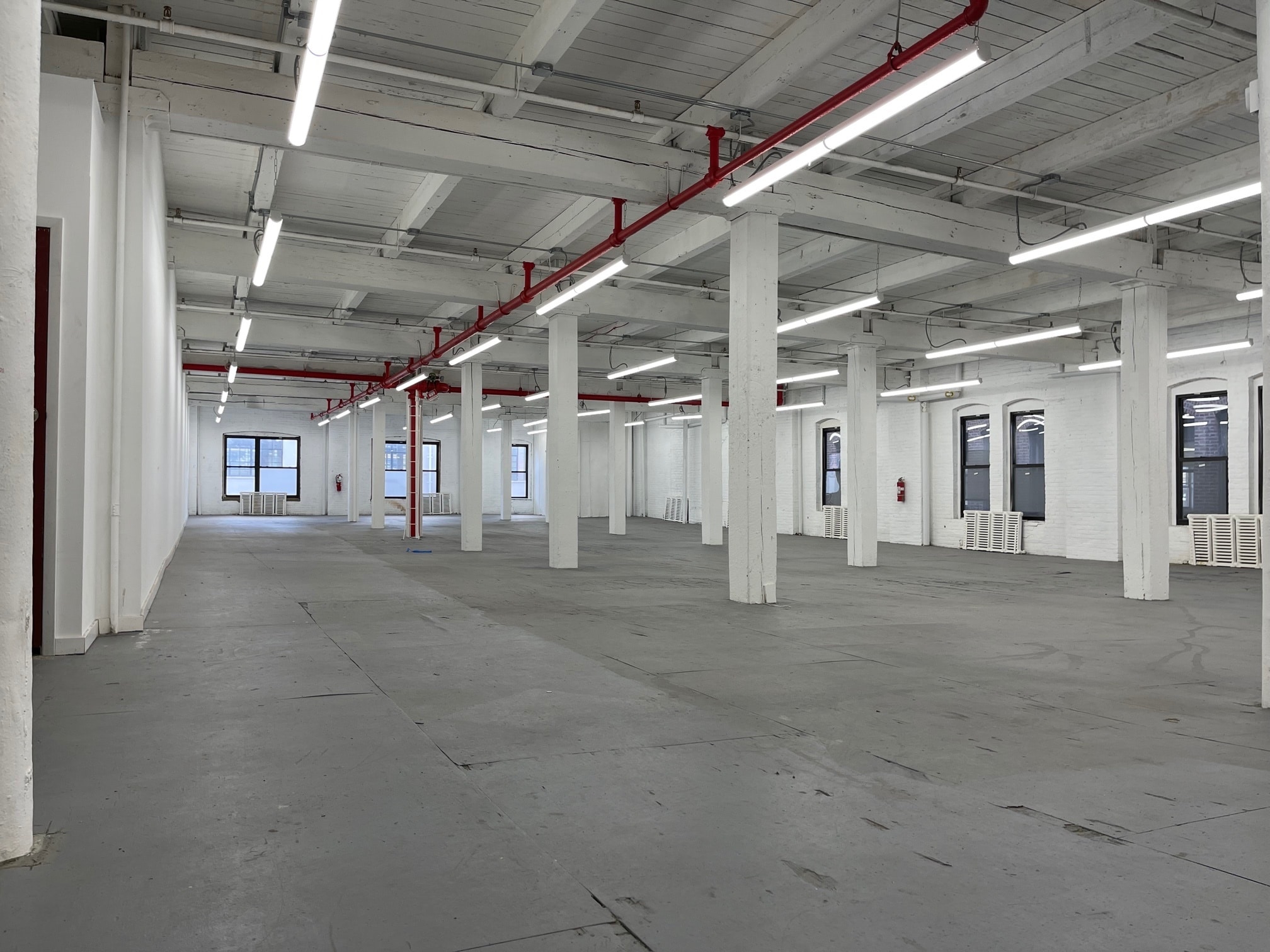 21-07 Borden Ave, Long Island City, NY à louer Photo intérieure– Image 1 sur 1