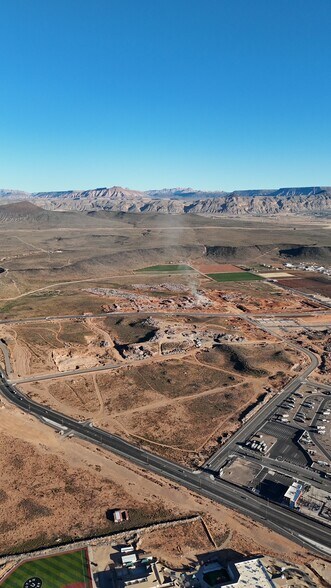 4023 Jellystone rd, Hurricane, UT à vendre - Photo de l’immeuble – Image 3 sur 4