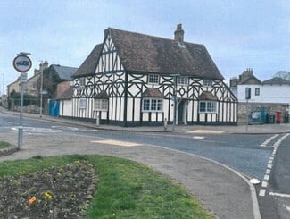 Plus de détails pour The Red Lion, 1 London Rd, Biggleswade - Local commercial à vendre