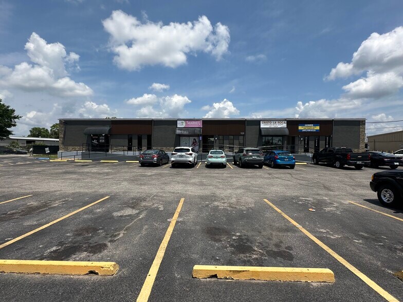 1011 W Lancaster Rd, Orlando, FL à vendre - Photo de l’immeuble – Image 1 sur 34
