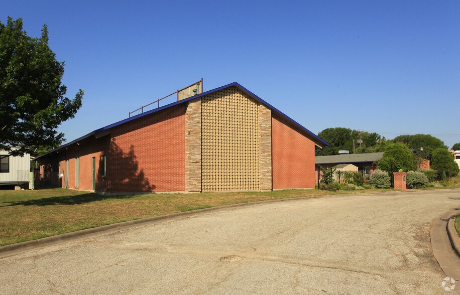 301 W Anderson Ln, Austin, TX à vendre - Photo de l’immeuble – Image 2 sur 18