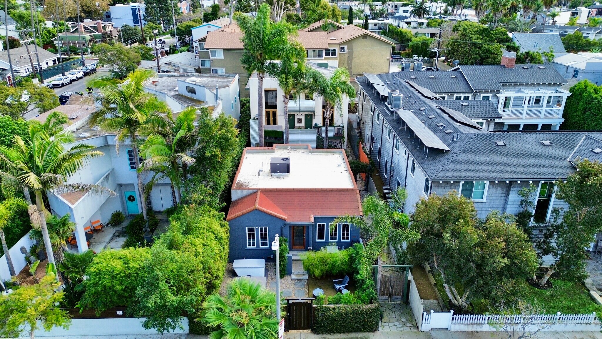 558 San Juan Ave, Venice, CA à vendre Photo principale– Image 1 sur 30