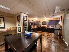 1853 Hamilton St, Regina, SK à louer Photo intérieure– Image 1 sur 18