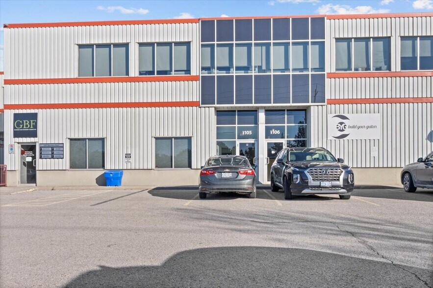 1077 Boundary Rd, Oshawa, ON à louer - Photo de l’immeuble – Image 3 sur 29