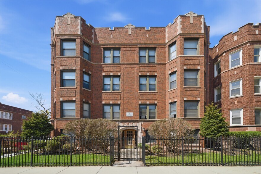 7254 S Constance, Chicago, IL à vendre - Photo de l’immeuble – Image 2 sur 7