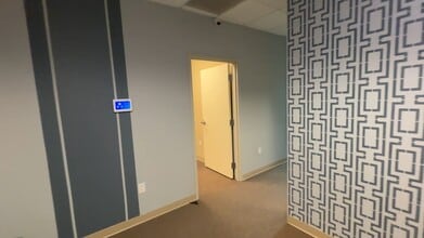 22375 Broderick Dr, Sterling, VA à louer - Vidéo sur l’annonce professionnelle